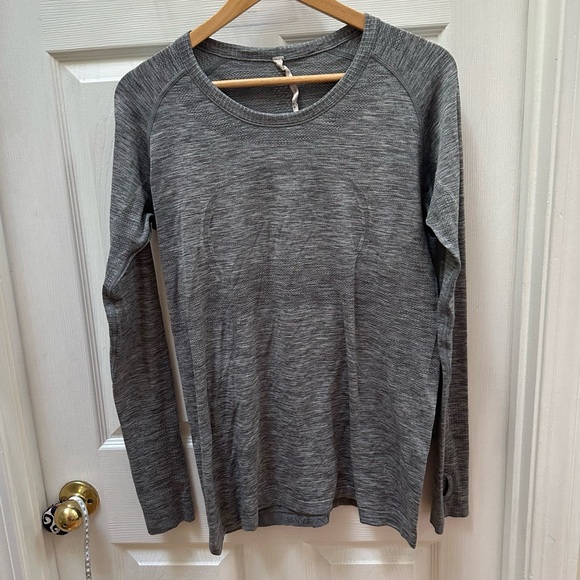 lululemon athletica Tops - Lululemon Gray Long Sleeve Swiftly Tech crew 12
